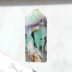 デンドリック エンジェルフェザーフローライト 六角柱 ポイント 天然石 蛍石 希少 鉱物 透明 8枚目の画像