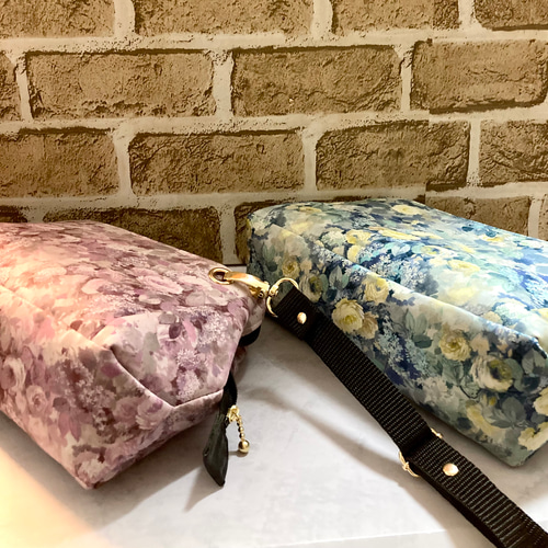 新作】選べる リバティ ポケットいっぱい ワイヤー口金のショルダー