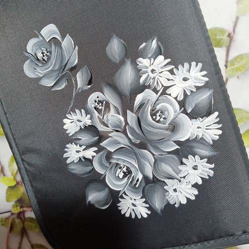 お薬手帳ケース トールペイント 手書き ハンドメイド ホワイト
