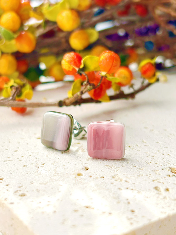 square glass pierce〜lite pink green〜 1枚目の画像