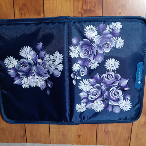 手帳　薔薇　手描き　トールペイント お薬手帳ケース トールペイント 手書き ハンドメイド アクリル