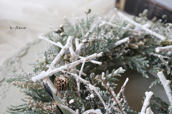 粉雪　白い小枝たちのクリスマスリース 4枚目の画像