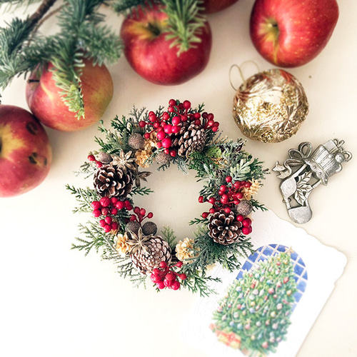 リンゴのクリスマスリース 三日月リース