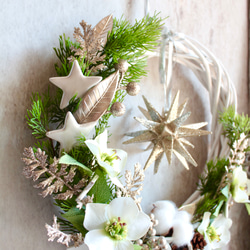 【クリスマスリース】クリスマスローズの聖なる夜の1番星リース 13枚目の画像
