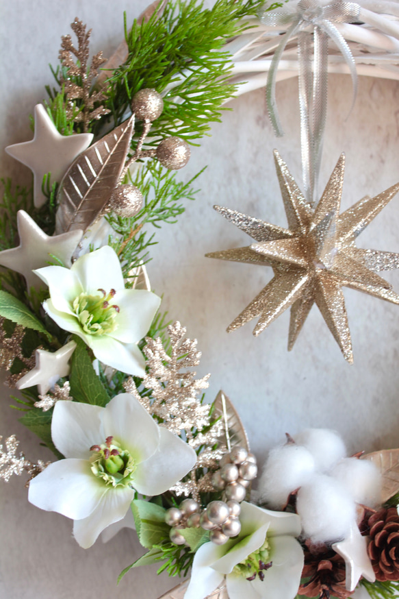 【クリスマスリース】クリスマスローズの聖なる夜の1番星リース 5枚目の画像