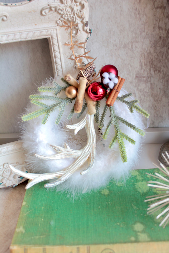 【クリスマスリース】小さなホワイトフェザーリース 9枚目の画像
