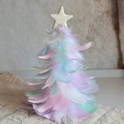 夢色レインボーフェザーのクリスマスツリーのアレンジ【台座別売り】 8枚目の画像