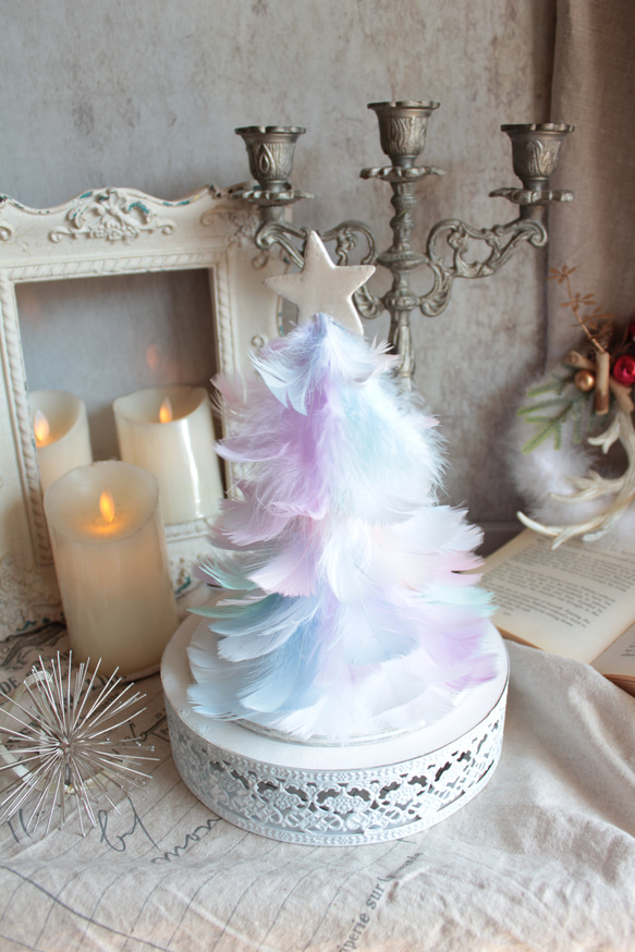 夢色レインボーフェザーのクリスマスツリーのアレンジ【台座別売り】 5枚目の画像