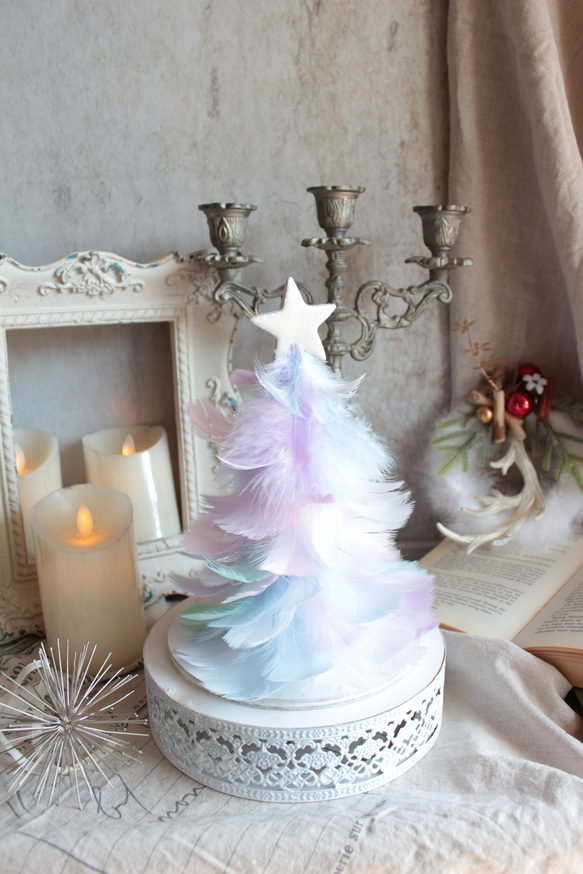 夢色レインボーフェザーのクリスマスツリーのアレンジ【台座別売り】 4枚目の画像