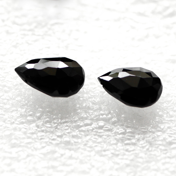 宝石質 ブラックスピネル（ペアシェイプ）2粒（10.6mm×7.8mm×4.5mm）A 3枚目の画像
