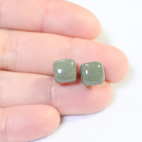 (1 件) 帝王碧玉方形耳環（8 毫米，綠色，鈦柱） 第4張的照片