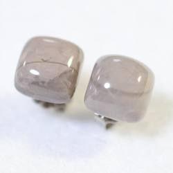 （1 件）帝王碧玉方形耳環（8 毫米，淺棕色，鈦柱） 第2張的照片