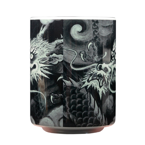 雲龍院、水墨画の龍の湯呑み茶碗：フォトマグ（日本画シリーズ