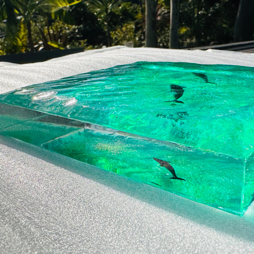 インテリアアートブロック ラージ エメラルドグリーンの海とペアイルカ