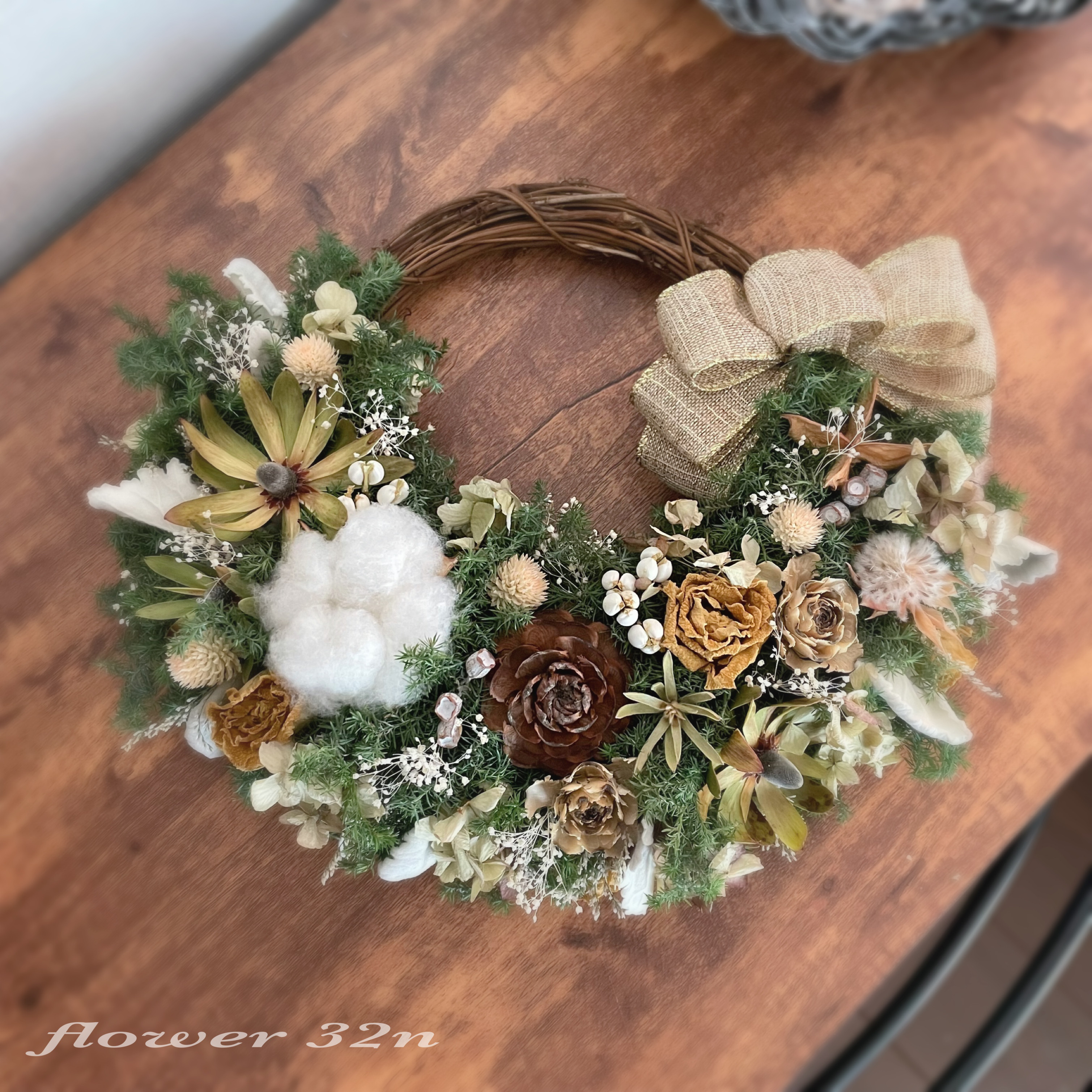 コットンフラワーとポポラスベリーのクリスマスリース (32cm) 11/20作製 コットンフラワーとポポラスベリーのクリスマスリース (32cm) 11/20