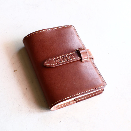 送料無料【A6 本革】レザー手帳カバー／栃木レザー6色展開 2024年 ほぼ