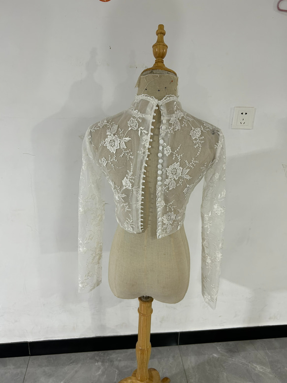 優雅蕾絲波萊羅上衣婚紗長袖高領精緻蕾絲婚禮/招待會 第2張的照片