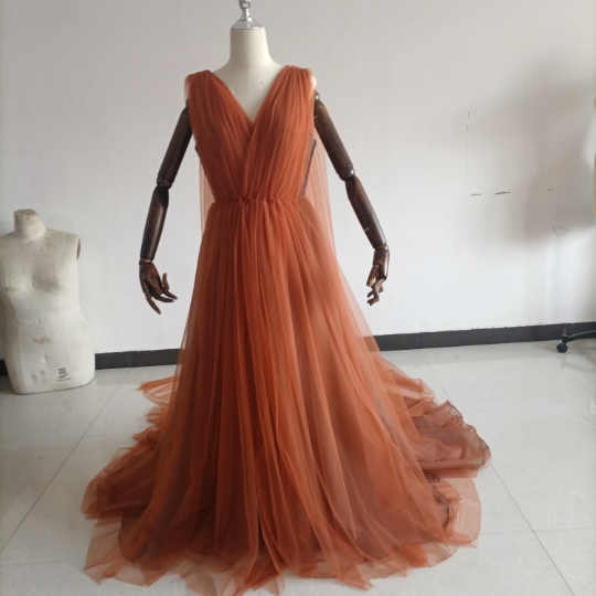 豪華！カラードレス テラコッタ色 Vネックドレス ソフトチュール 憧れのドレス 前撮り