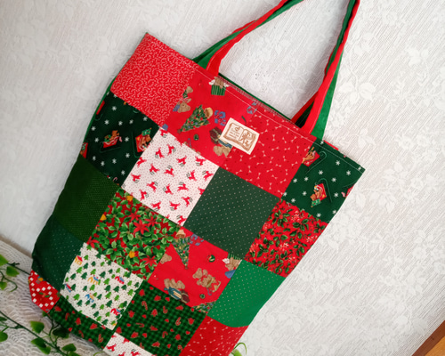 クリスマスカラー☆トートバッグ☆パッチワーク☆ハンドメイド トート