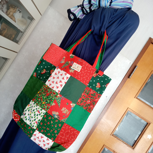 クリスマスカラー☆トートバッグ☆パッチワーク☆ハンドメイド トート