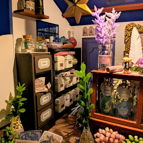 魔法雑貨店』ミニチュアドールハウスの完成品です。 その他インテリア