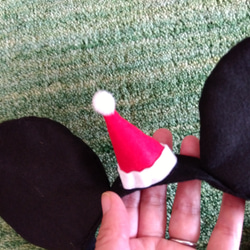 ベビーから使える　サンタ帽子付きマウスイヤーヘアバンド 3枚目の画像