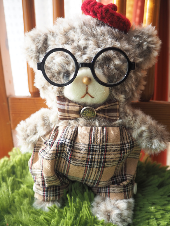 メガネが似合うオシャレなクマさん☆あみぐるみ 1枚目の画像
