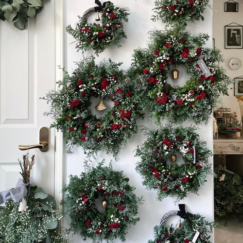 クリスマスリース　大きめ　ローズ　華やか クリスマスリース大きめローズ華やか