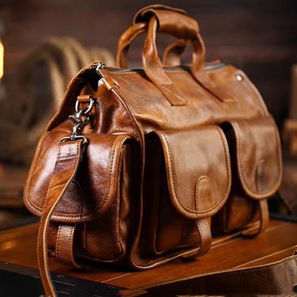 A4サイズ 多ポケットショルダーバッグ 牛革 大容量 仕分けでき 出張