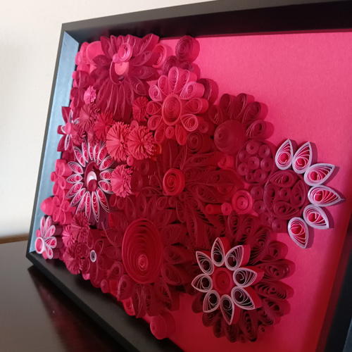 赤い花のクイリングペーパーアート その他インテリア雑貨 Craft Studio
