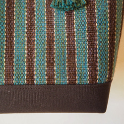 暖邊手工編織布水桶托特包（綠色） 第4張的照片