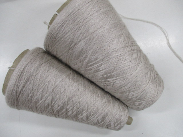 ららLara2点まとめ商品／カシミヤ入毛布日本製／ホールマーク無撚糸 シルク・カシミヤ4本引揃 亜麻色2本で430g N2 毛糸 間島福平商店 通販