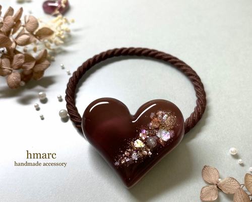バレンタインデーハート レジンヘアゴム レジン ヘアゴム【ハート】2個セット キッズ用の通販 by cham's