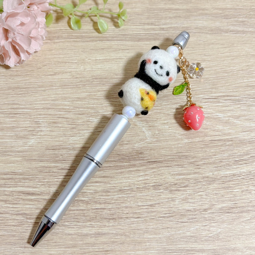 ♡えへへ♡はにかむ笑顔のおもちパンダちゃん♡羊毛フェルト カスタム