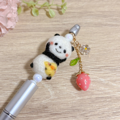 ♡えへへ♡はにかむ笑顔のおもちパンダちゃん♡羊毛フェルト カスタム