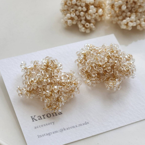受注制作】ブーケみたいな つぶつぶピアス 『moa /モア』 クリア M