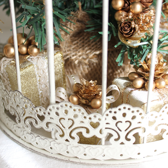 【一点物】白いバードゲージとクリスマスツリー　煌めくプレゼントを添えて…　高さ約32㎝　R＆yCH106 16枚目の画像