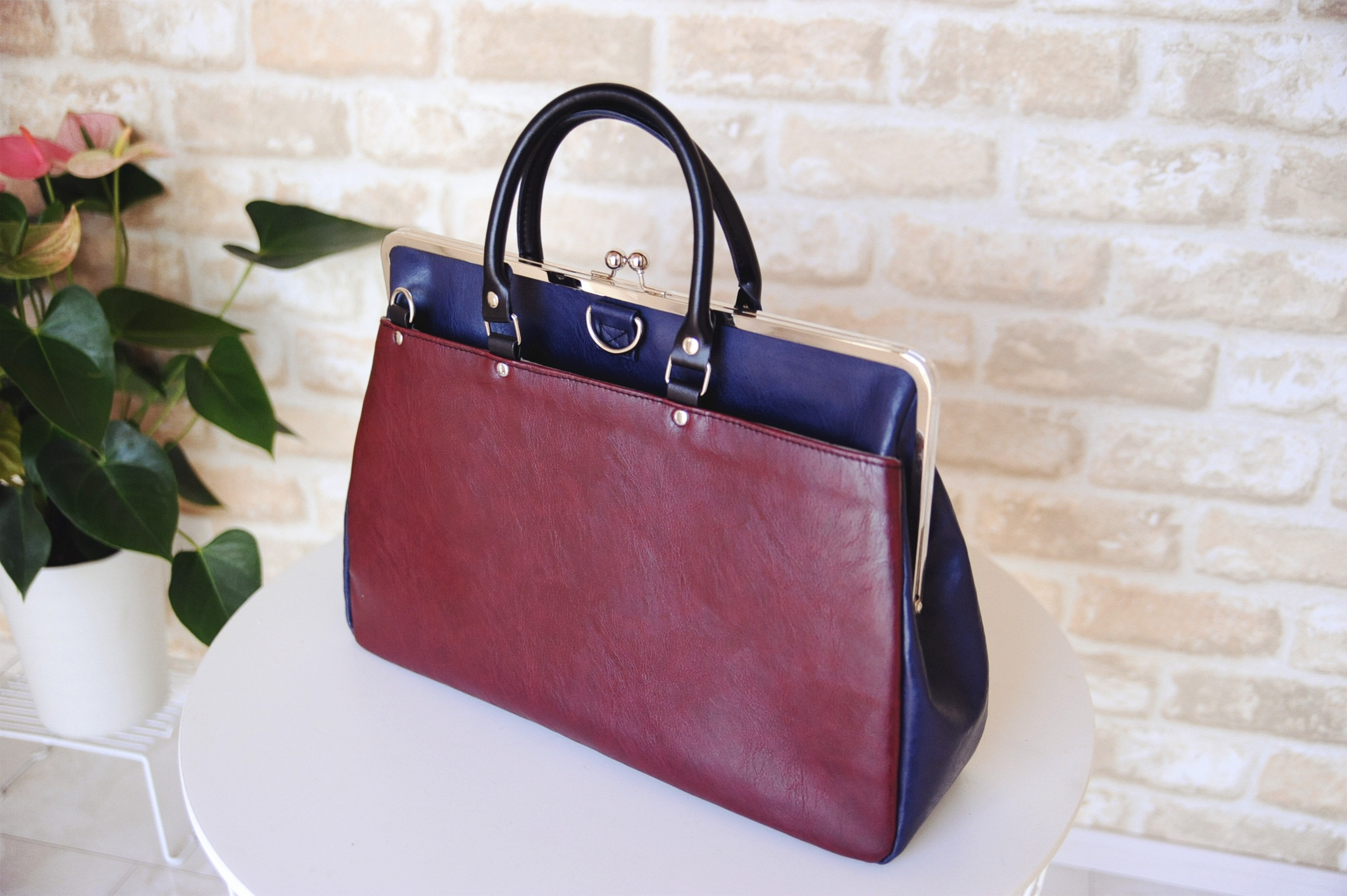 38cm口金使用☆本革持ち手☆ネイビー＆ワインレッド合皮☆ビジネスバッグ☆A4サイズ対応3wayリュックショルダーバッグ