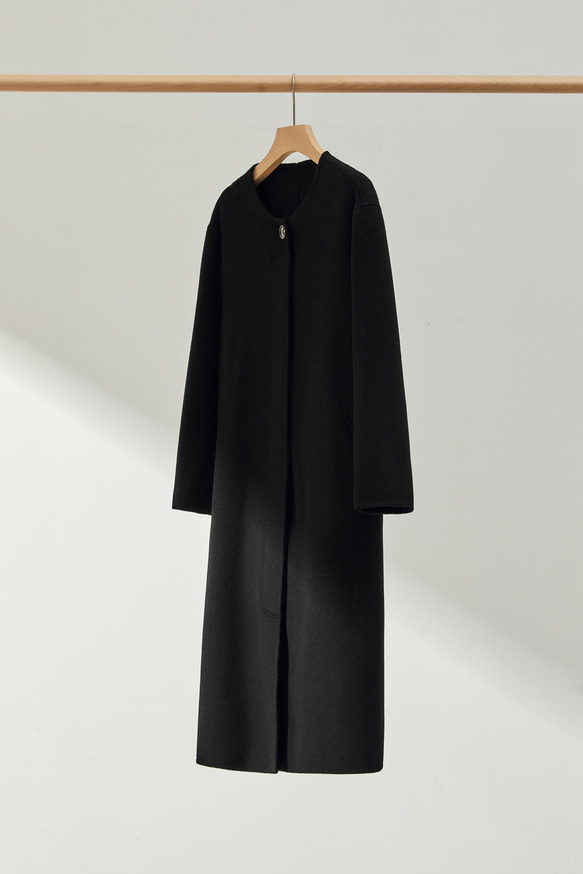フォーマルからカジュアルまで合わせやすく　ノーカラーウールコート　ブラック231105-2 10枚目の画像