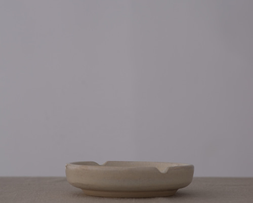 韓国陶芸品灰皿！ 陶芸灰皿 - メルカリ