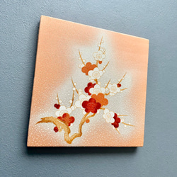 着物のファブリックパネル　輝くオレンジに咲く梅　着物リメイク　インテリア　和モダン　古民家　正月飾り　壁飾り　 3枚目の画像