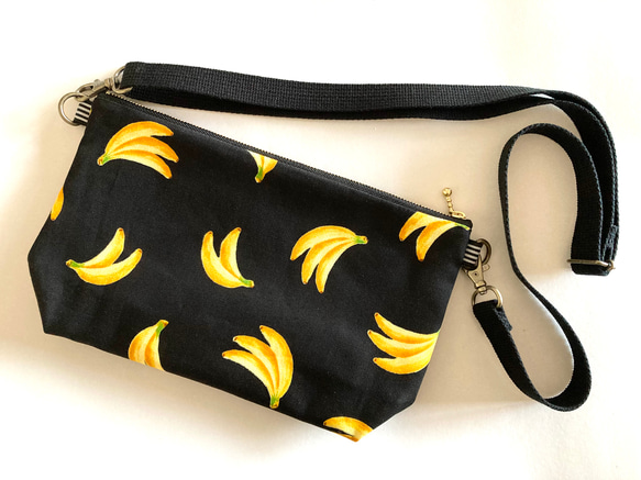 香蕉圖案迷你肩背包 第1張的照片