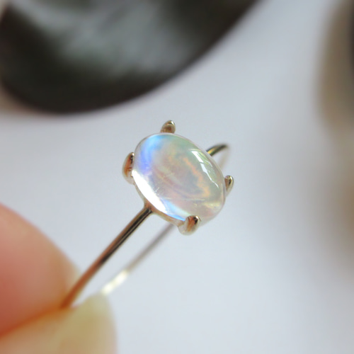 K10【美粒】6×4mm高品質「レインボームーンストーン」リング 指輪