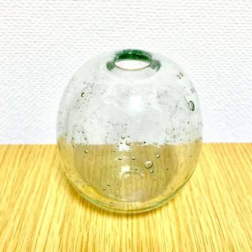 シンプルな泡入りガラス一の輪挿し 一輪挿し・花瓶・花器 jewegla 通販