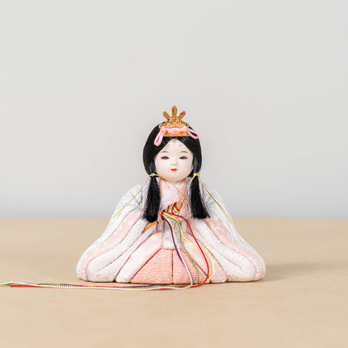 都びな　木目込人形 日本製 雛人形 木目込人形 のどか 木製台座の通販情報 - 家具