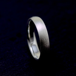 Sleek Ring / 4mm Silver ring カスタムオーダー制作/ 受注製作シルバーリング　甲丸形状 5枚目の画像