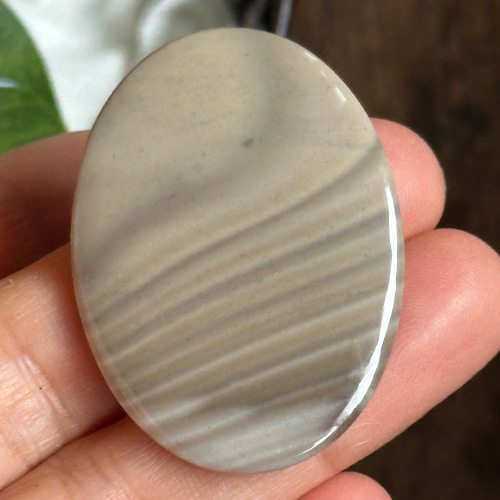 天然石　人面石　アート　ストーン 自然環境に近い状態を表現できる縦長プランター ART STONE TALL