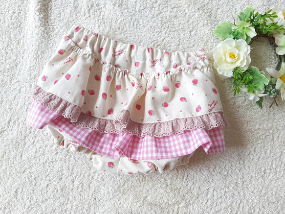 ナチュラルいちご柄 ふりふりブルマ 子供服 kapoli 通販 16787814