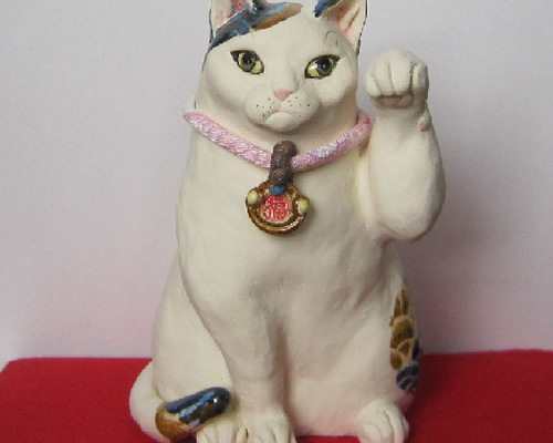招き猫　新品　陶器　置物 青海波模様 招き猫 青海波模様 1点物 陶器 縁起物 猫 置物 c14 招き猫 すず