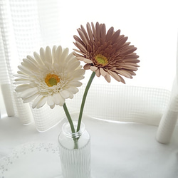 [僅限] ❁ 白色和棕色粘土花非洲菊 2 件套，室內花卉，斯堪的納維亞室內裝飾 ❁ 第9張的照片